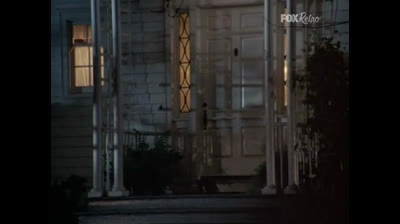 La famiglia Bradford 01x01 Papa cosa aspetti a tirare qui la palla