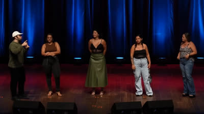 4 mulheres solteiras no palco em Uberaba - stand up comedy